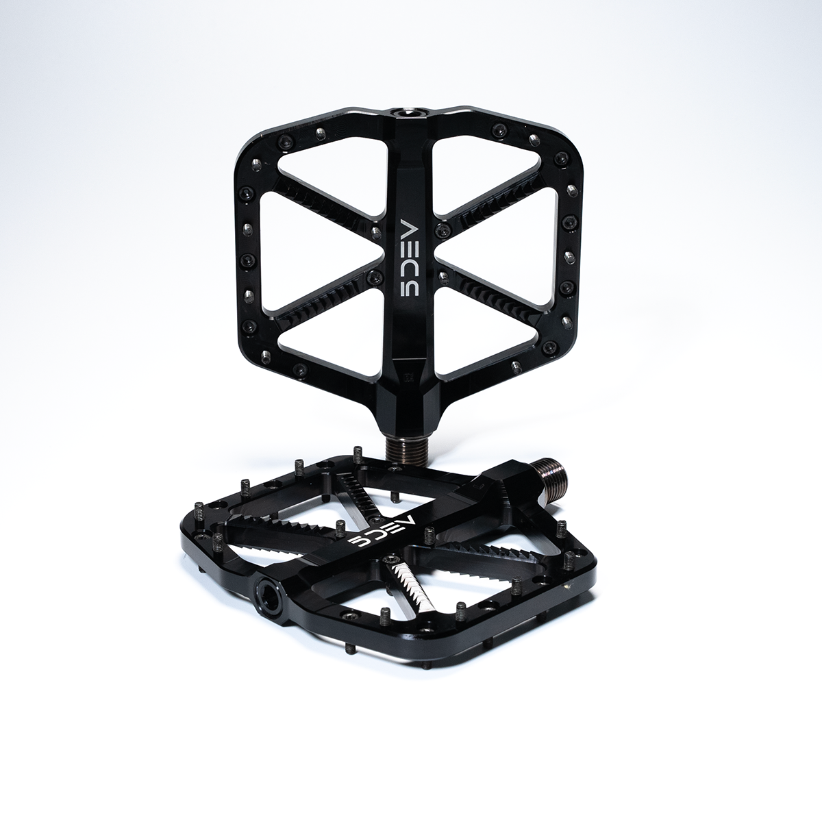 Lightest mtb pedals flat hotsell