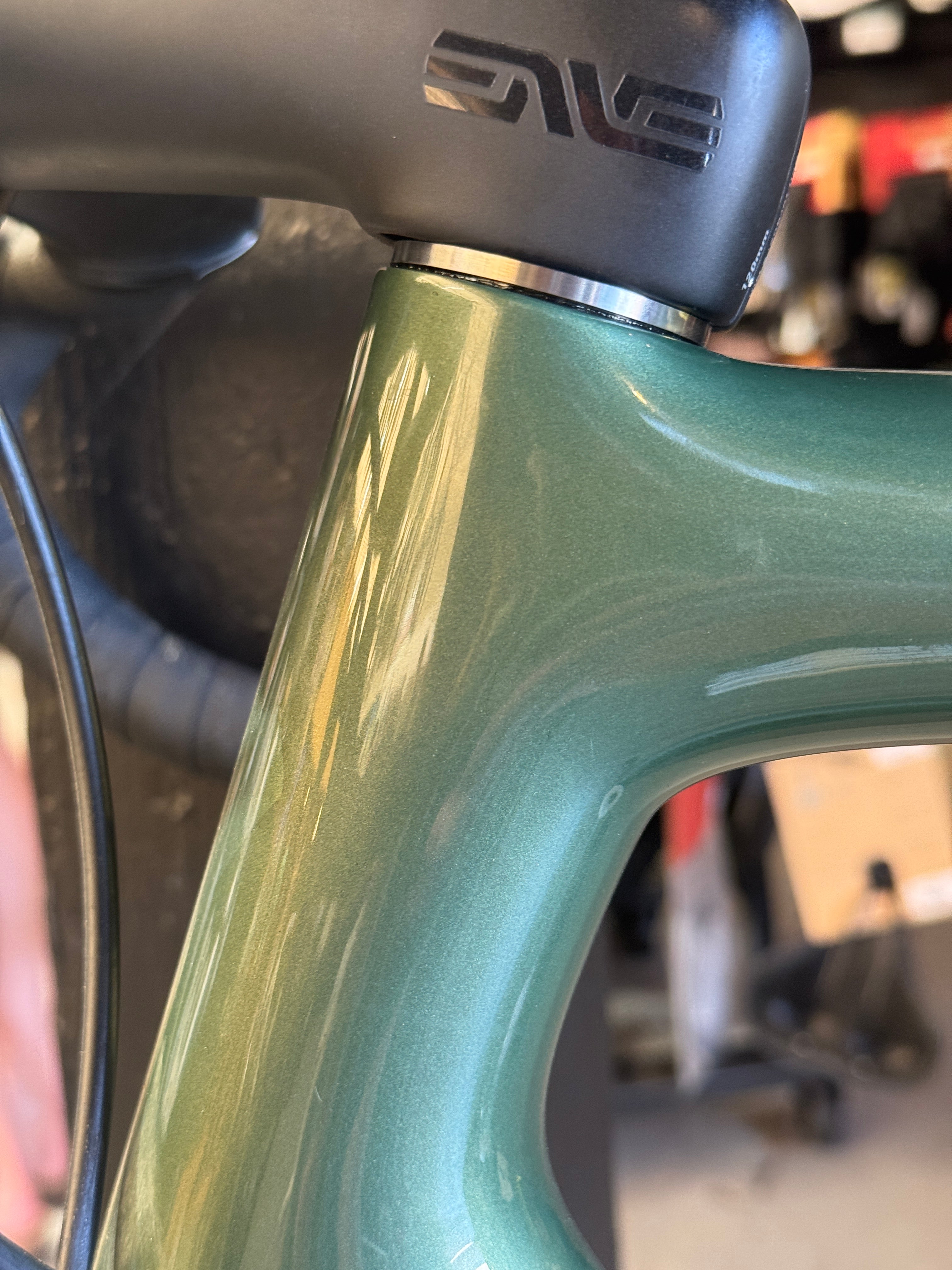 ファイテングロード 五輪＆アイアンマン王者 ブルンメンフェルトが駆る「CADEX TRI FRAME