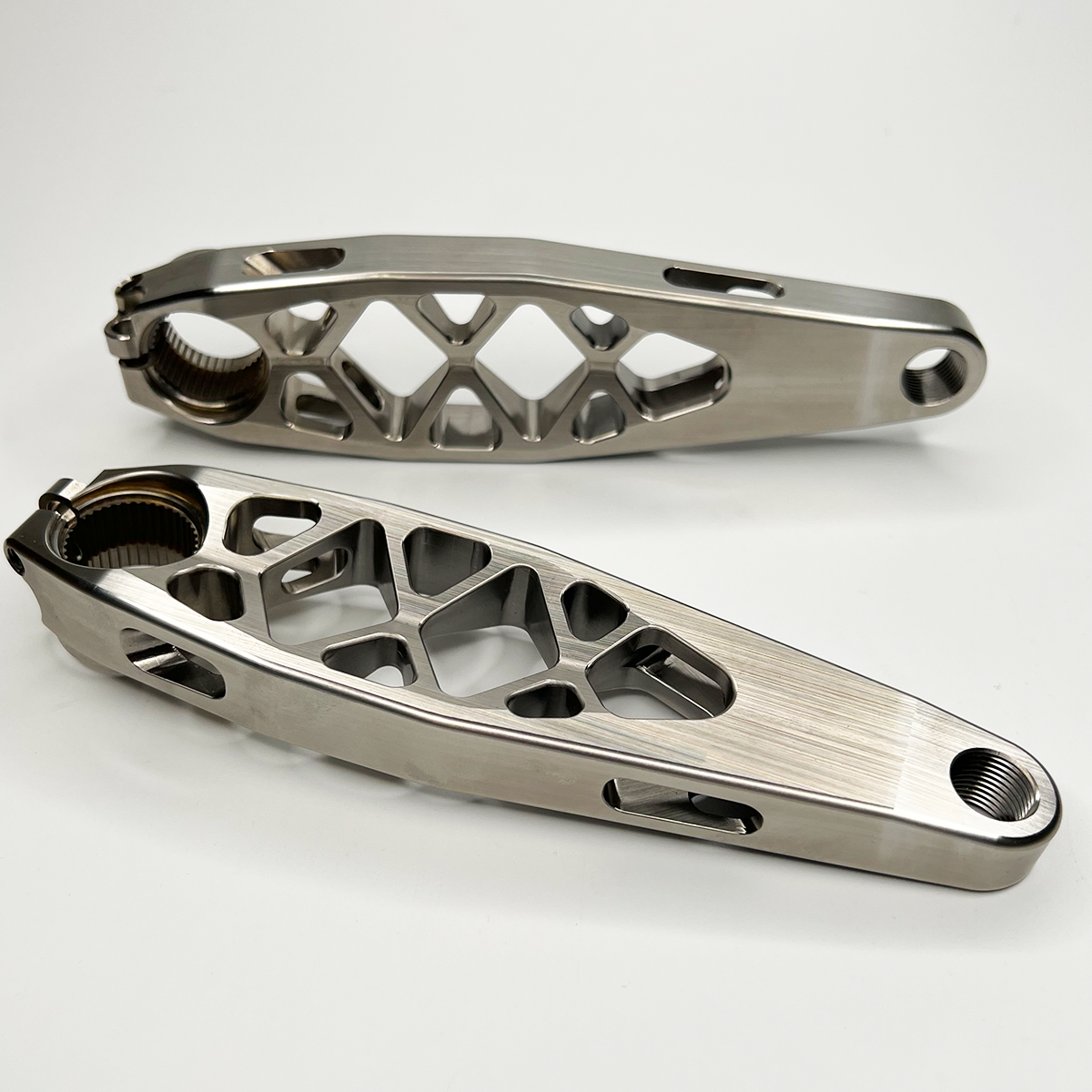 Titanium top mtb crankset